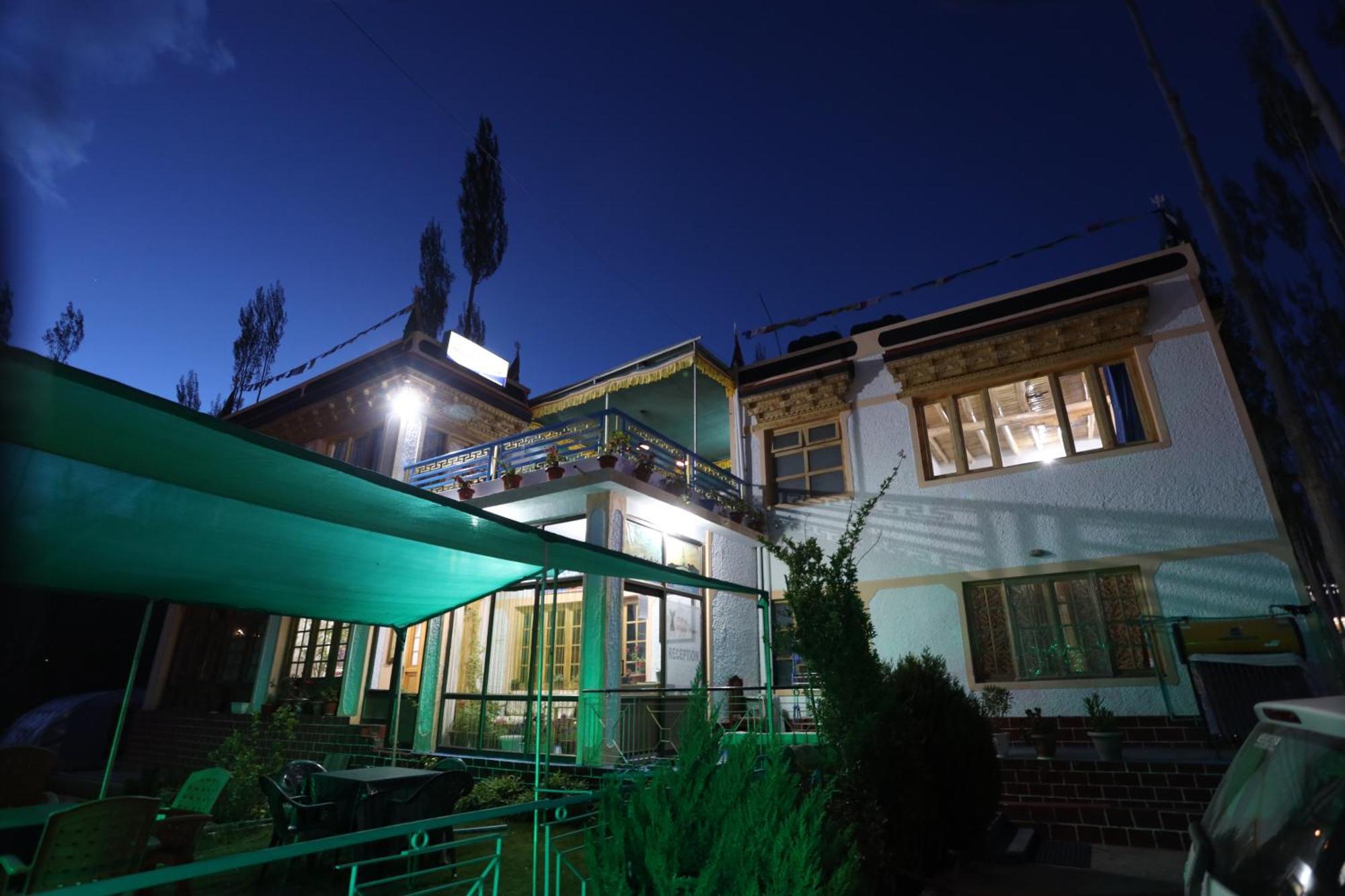 Odbar Guest House Best Guest House At Leh Ladakh 외부 사진