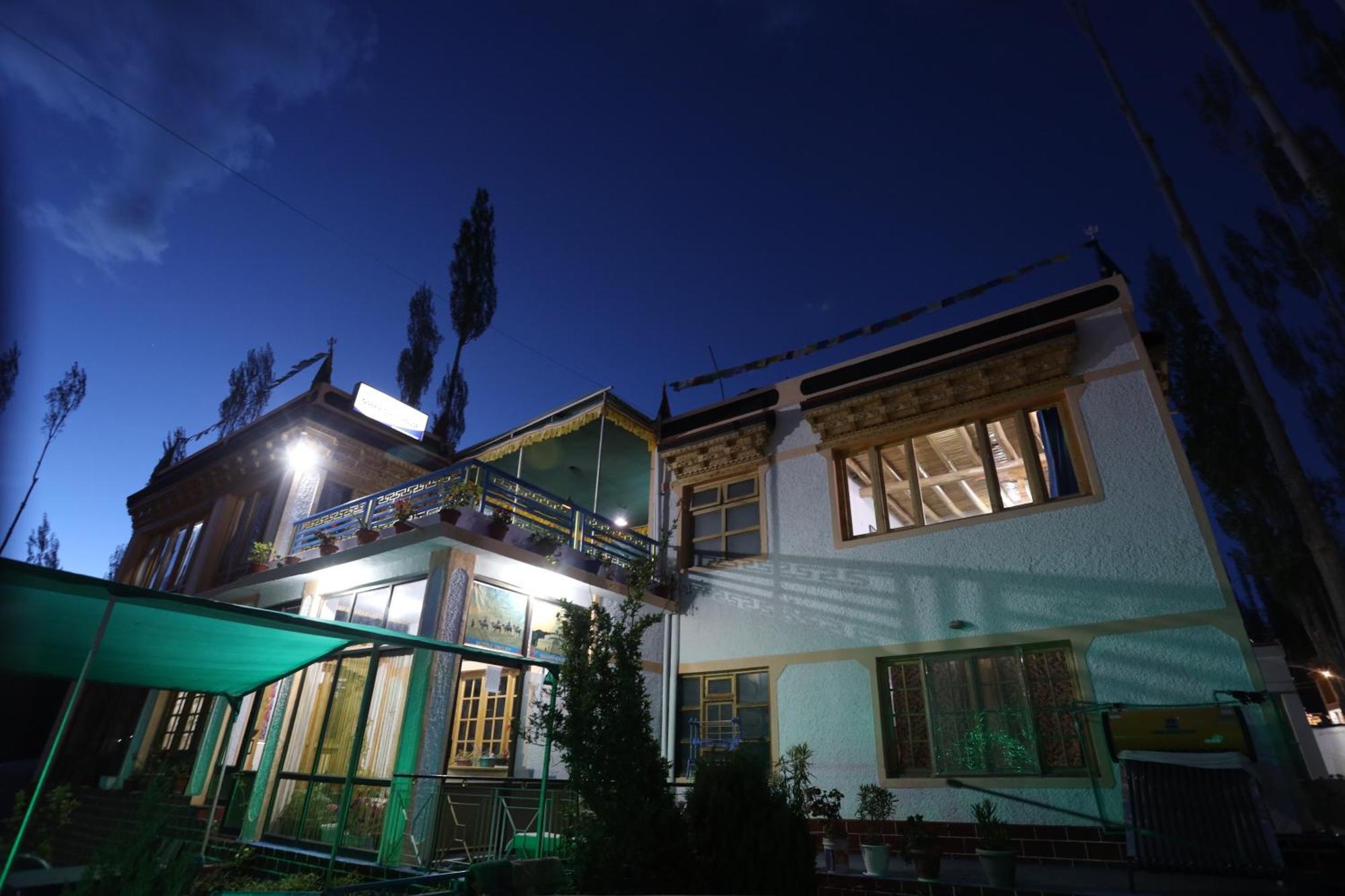 Odbar Guest House Best Guest House At Leh Ladakh 외부 사진